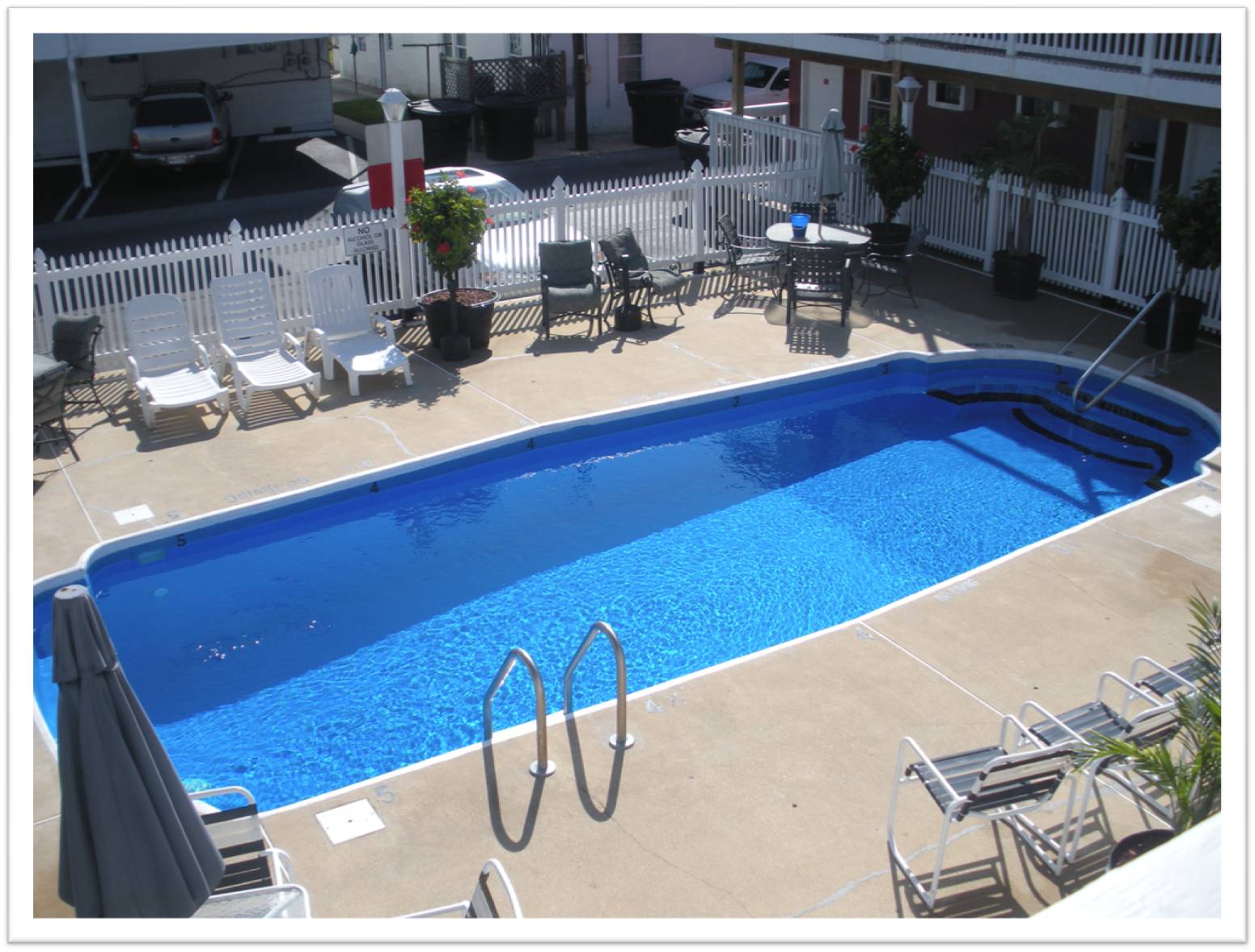 pic of hotel pool